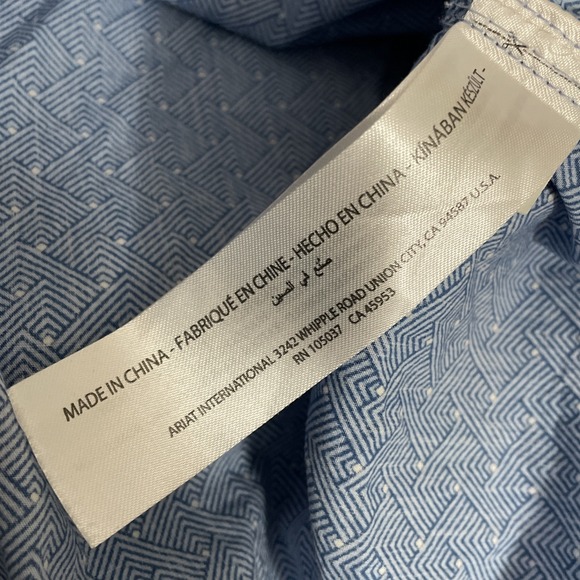 Ariat  Men XL Blue Geometric Long sleeve Shirt Logo Rodeo Work Embroidered - Picture 8 of 10